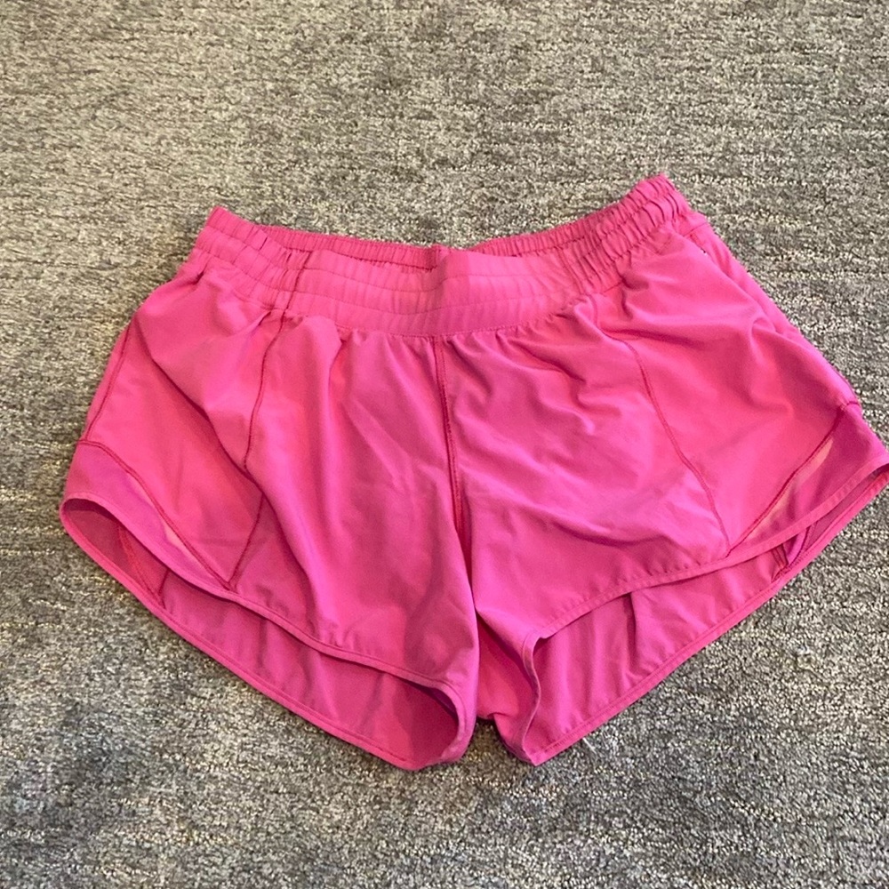 NOT AVAILABLE!!! Pink lulu lemon hottie hots